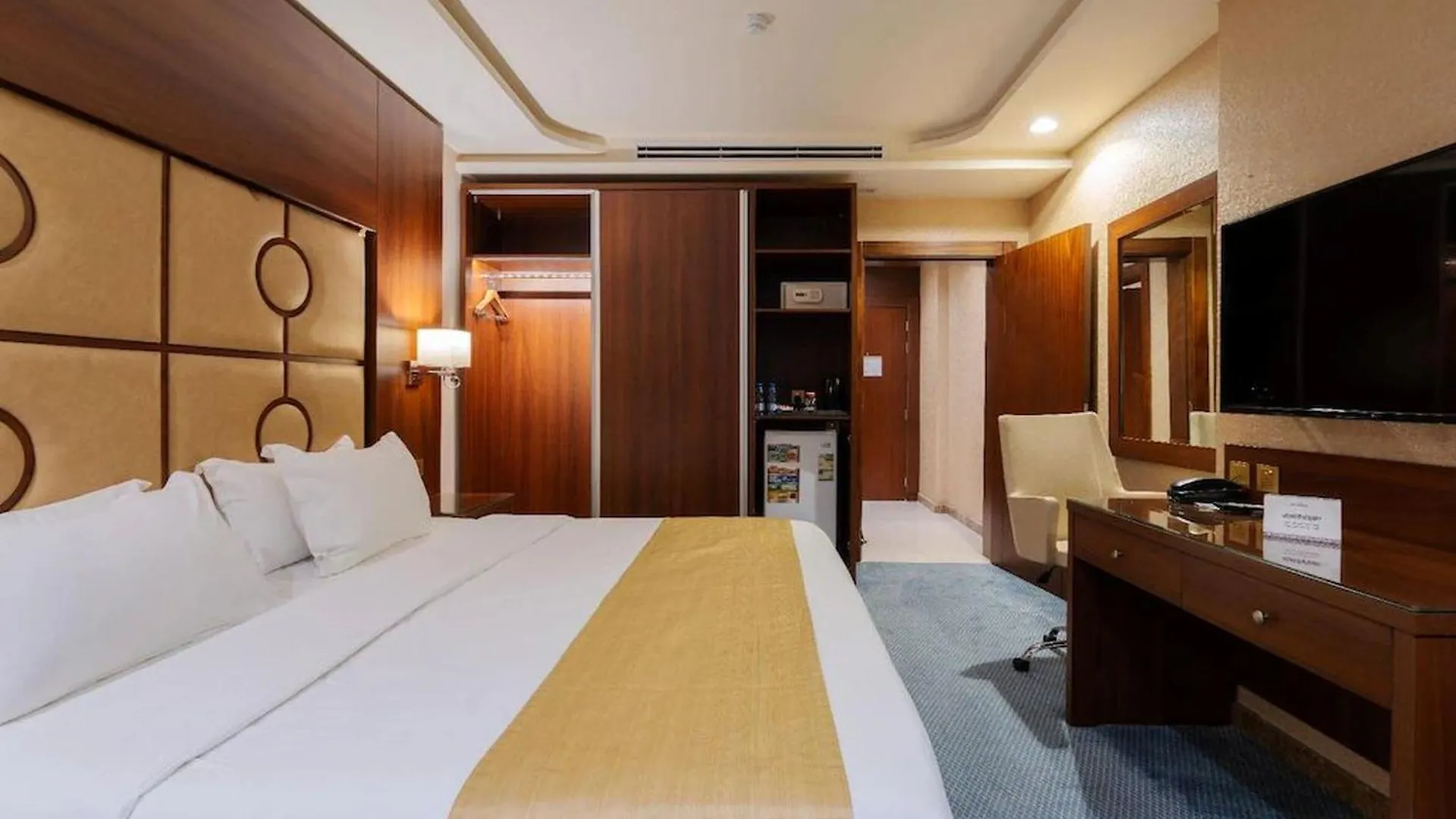 Belvilla Jeddah Harbour Vivid Plaza Stay